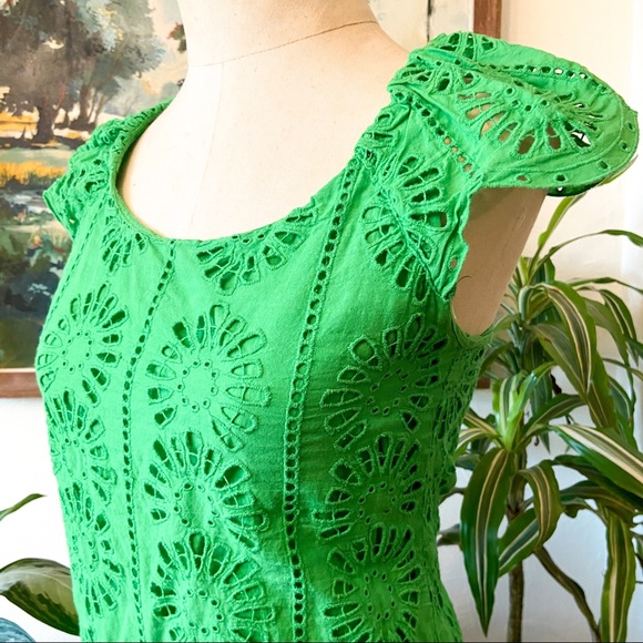 Lu Lu Lame Green Eyelet Lace Top | Size Small - Picture 2 of 8